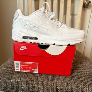 Nike Air Max 90 Triple White Sneakers